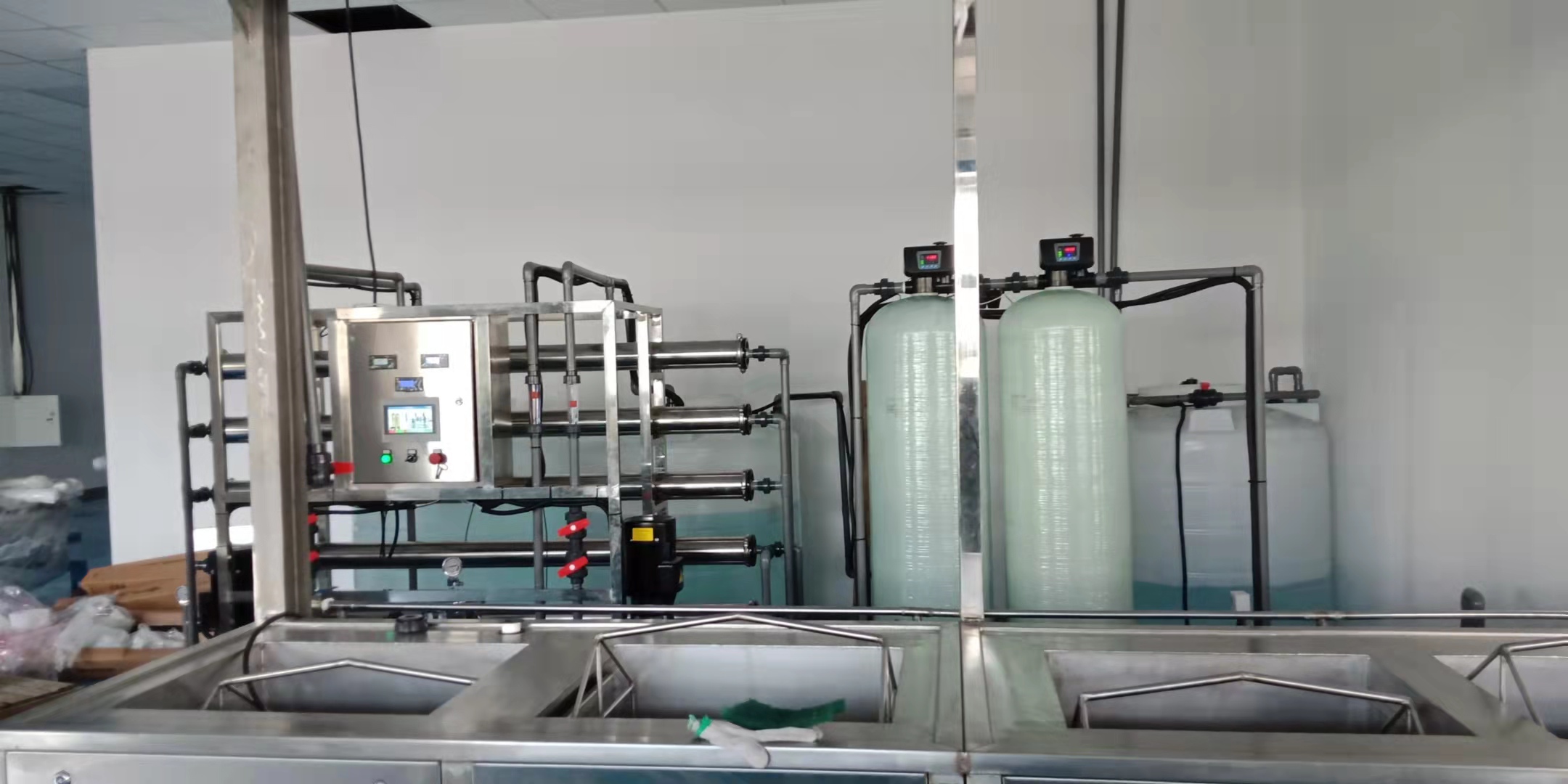 阜陽超純水設備安裝調試完成
